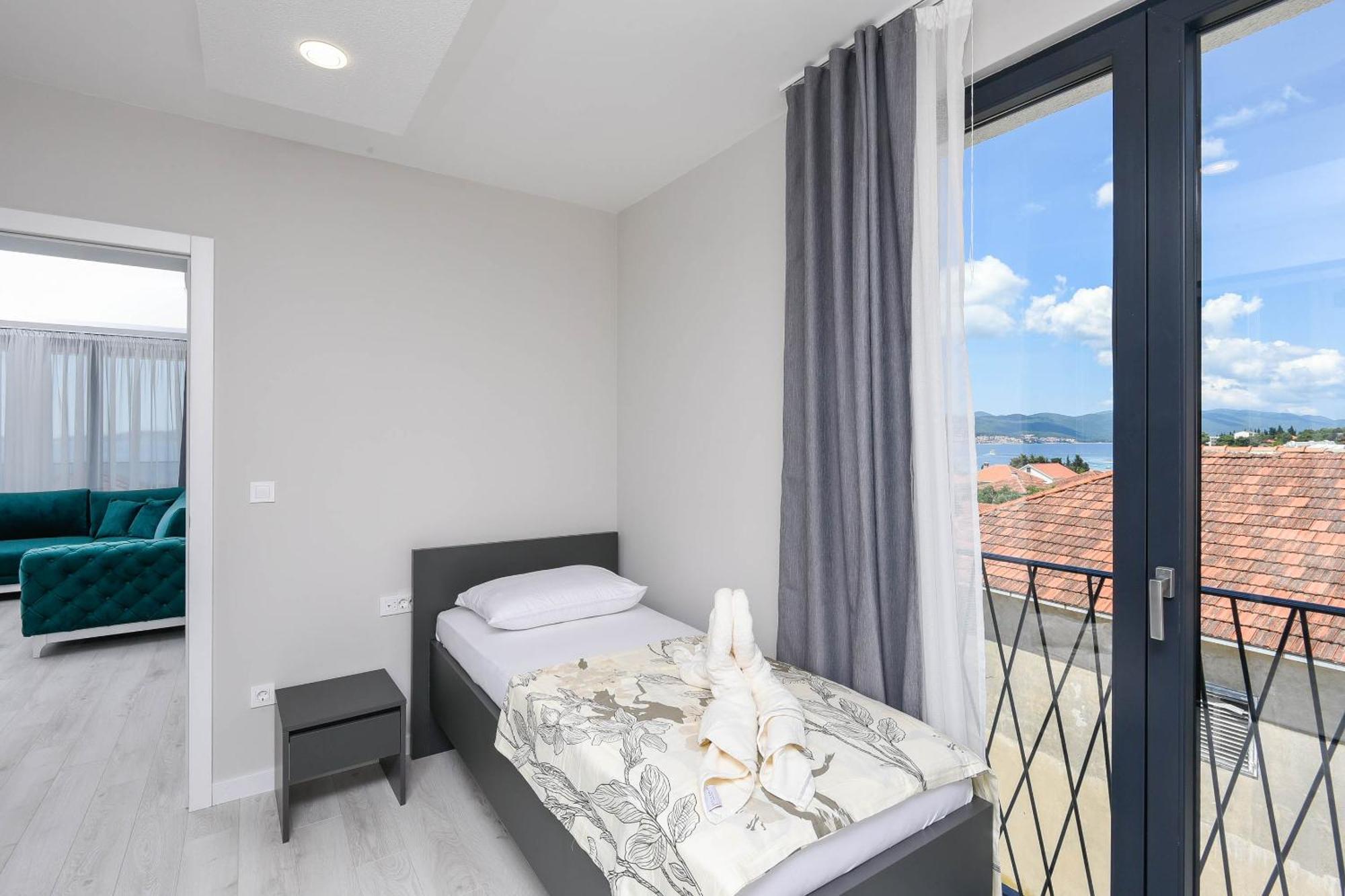 Sunny Day Luxury Holiday Apartments Orebić Kültér fotó